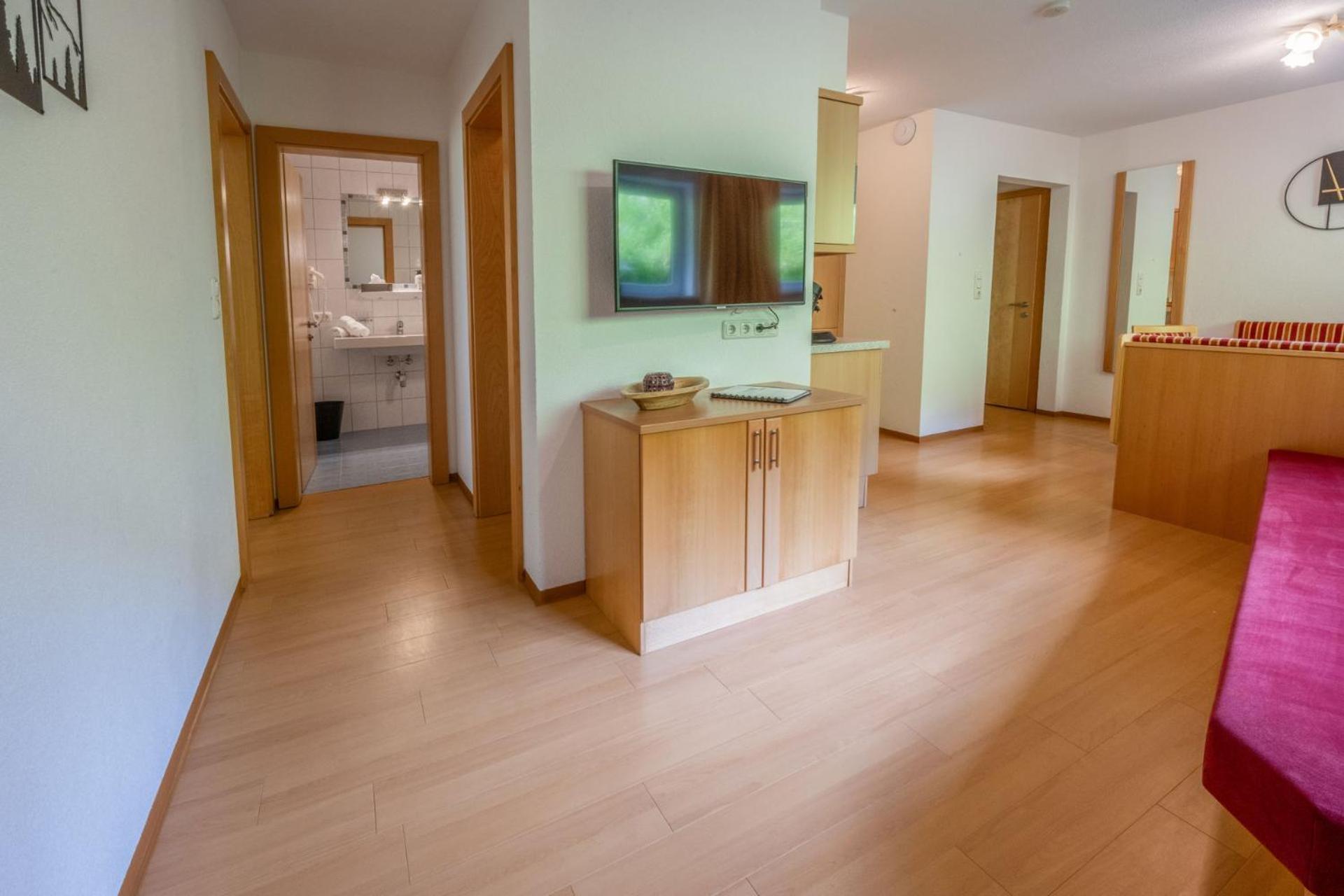 מלון אישגל Haus Waldhof מראה חיצוני תמונה