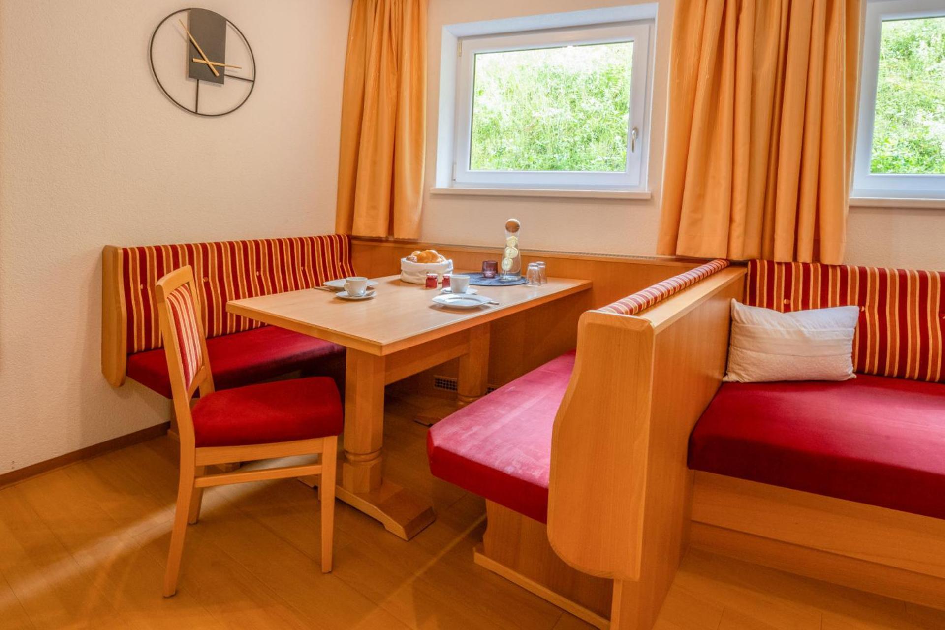 מלון אישגל Haus Waldhof מראה חיצוני תמונה